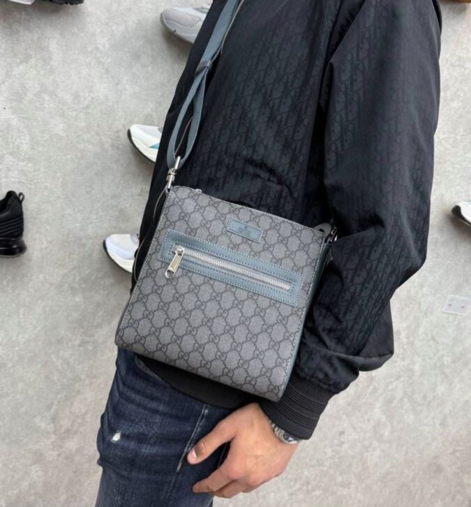 Gucci Messenger Bag oldscool