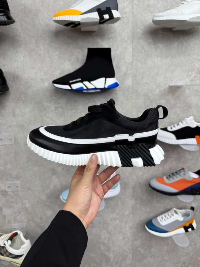 Hermes Sneaker Black Streep