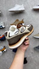 Louis Vuitton Runaway Brown
