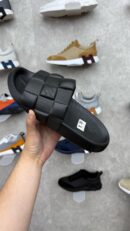 Louis Vuitton Zwart Slippers