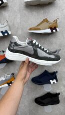 Prada Cups, Glimmend Grijs