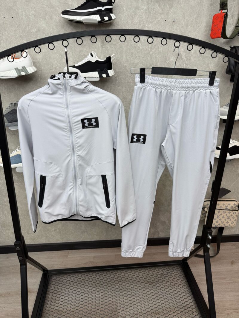 Underarmour Trainingspak Light Grey Small logo
