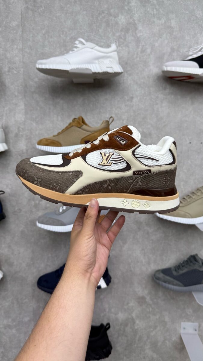 Louis Vuitton Runaway Brown