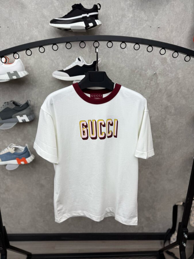 Gucci T-Shirt Wit (groot logo borst)