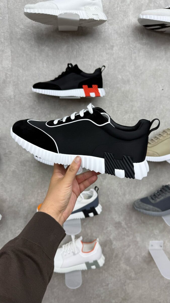 Hermes Bouncing Sneakers Zwart Wit, Witte lijnen