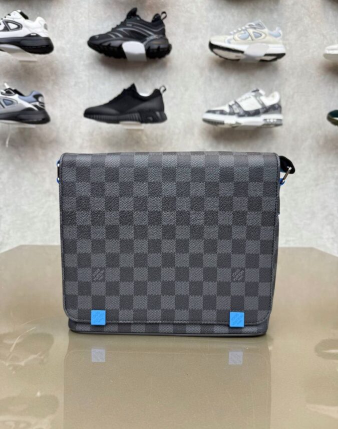 Louis Vuitton Messenger Bag Blokjes Blue
