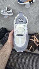 Louis Vuitton Skate Grey