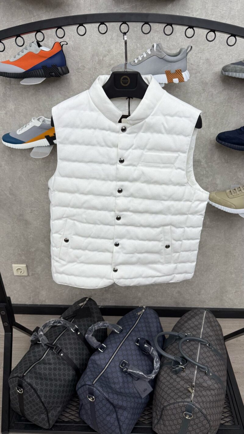 Loro Piana Bodywarmer Wit