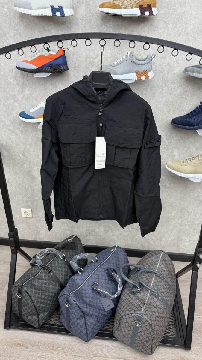 Stone Island Windbreker Zwart Ghost Logo
