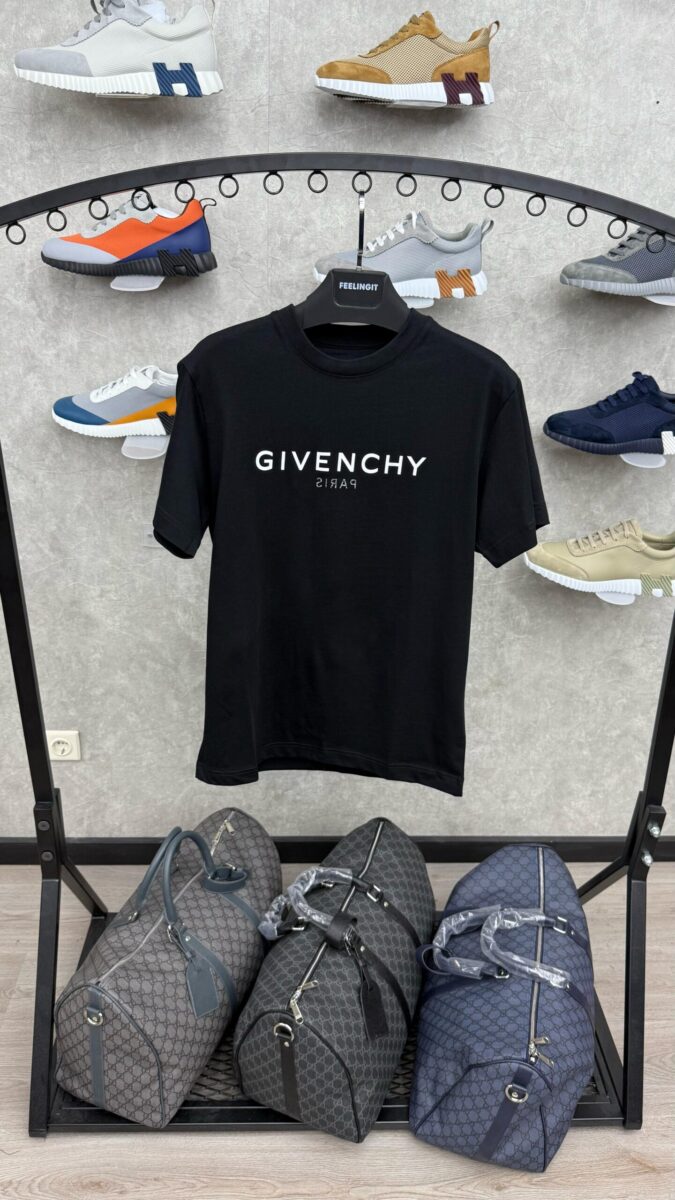 Givenchy Basic T-Shirt Black