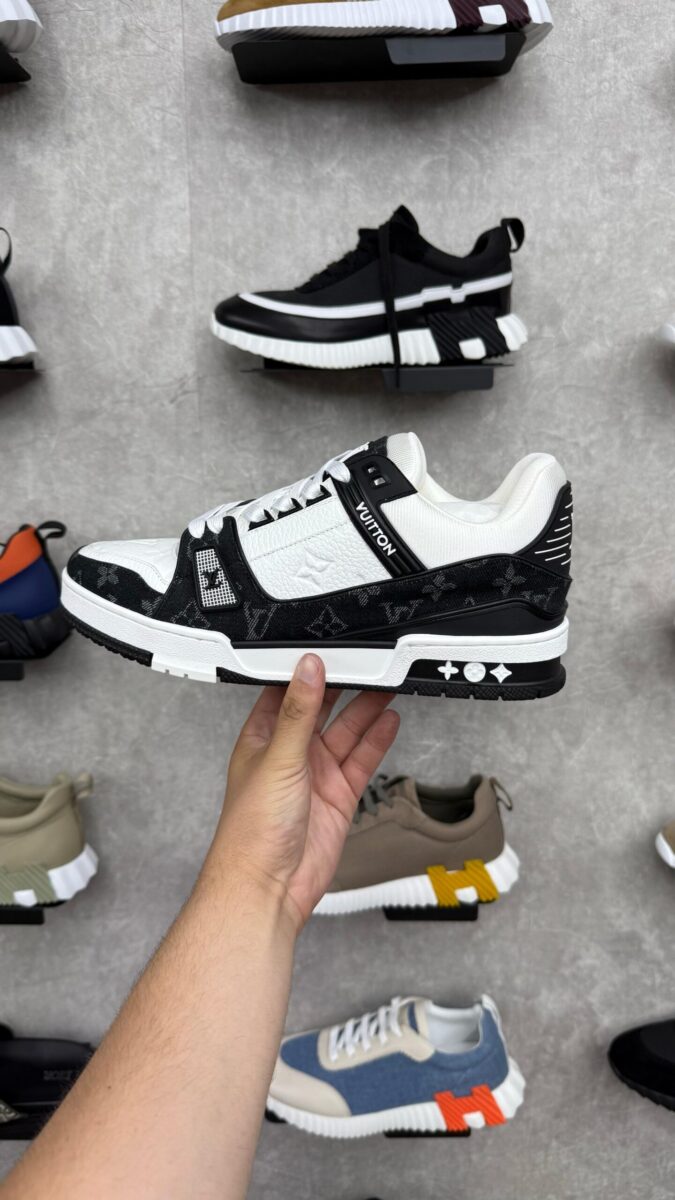 Louis Vuitton Trainers Black Sneakers