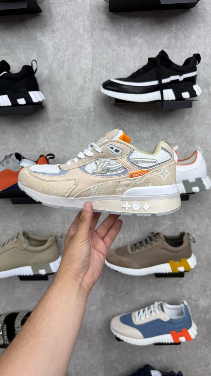 Louis Vuitton Run Away Beige Sneaker