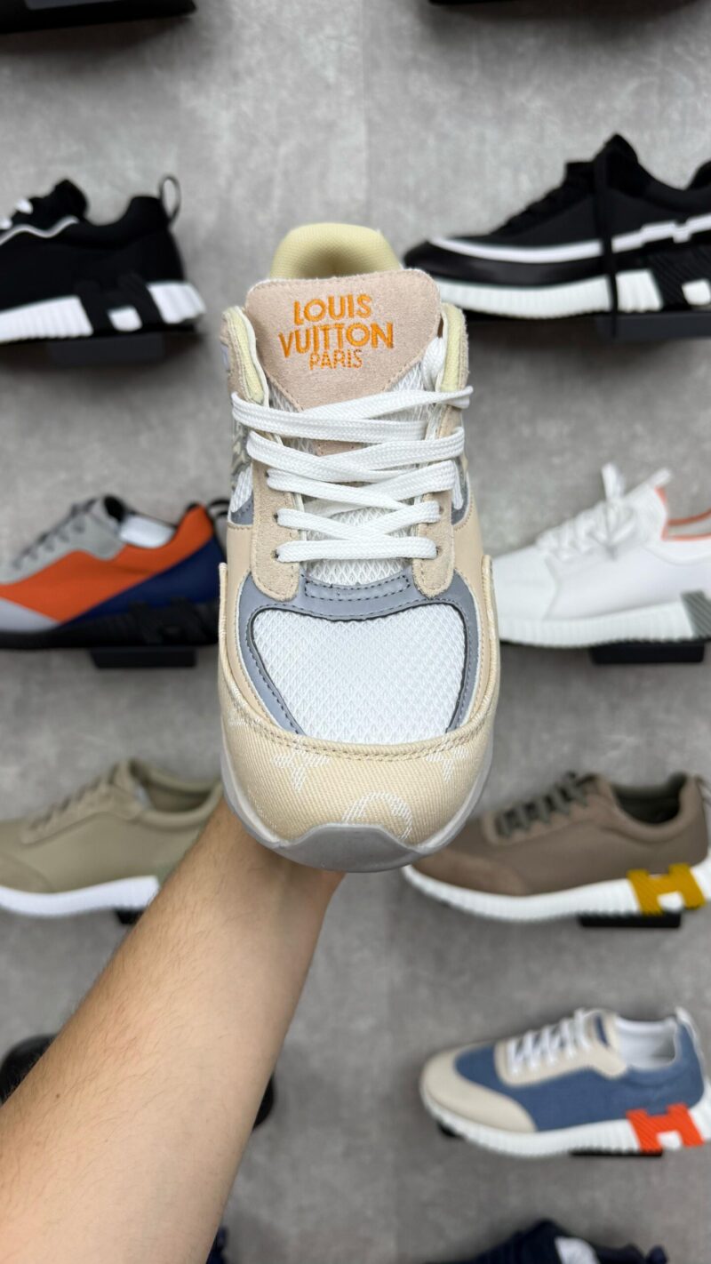 Louis Vuitton Run Away Beige Sneaker - Afbeelding 3