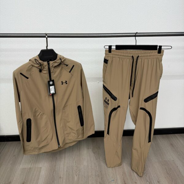 Under Armour Trainingspak Brown - L