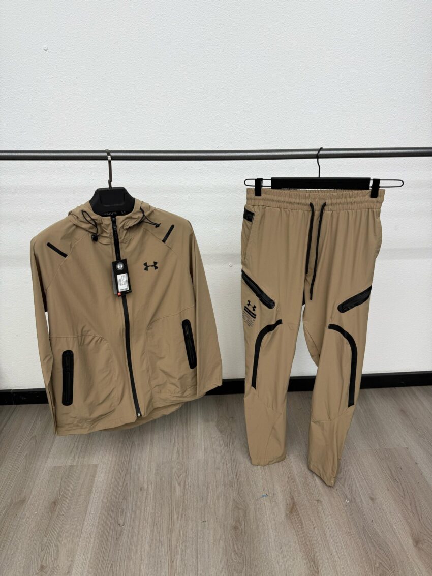 Under Armour Trainingspak Brown