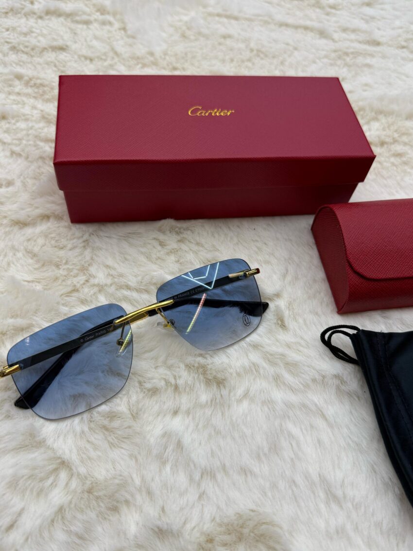 Cartier Zonnebril Blauwe Glazen, Goude Montuur