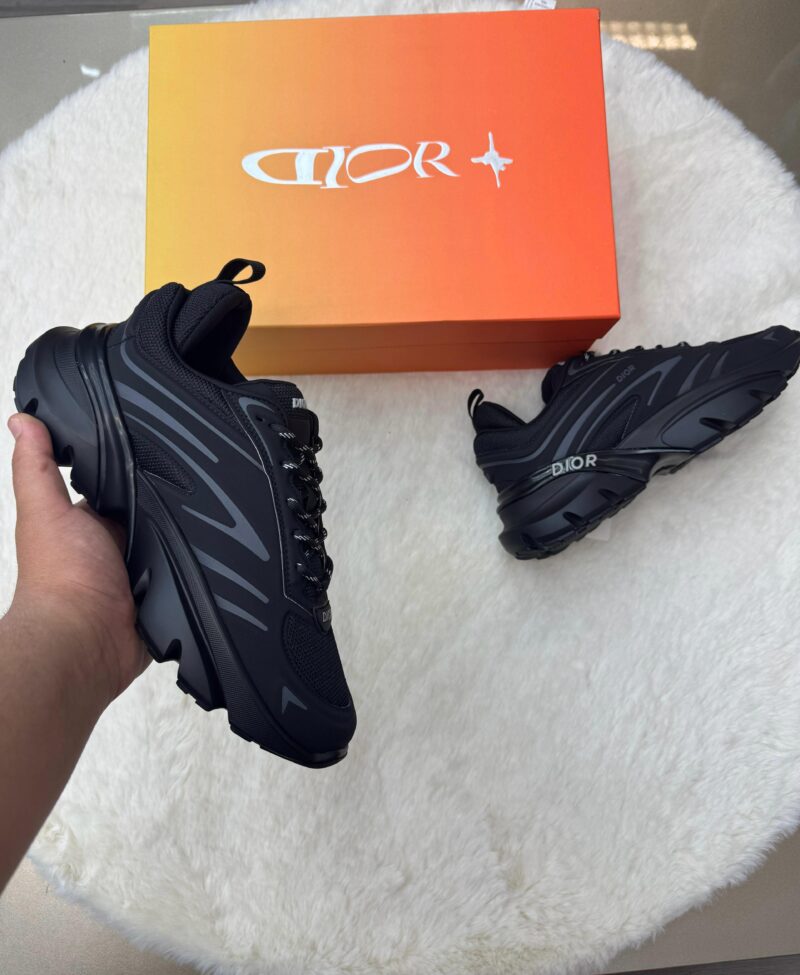 Christian Dior B44 Black on Black - Afbeelding 2