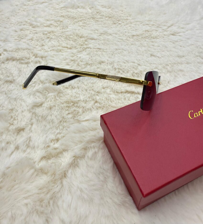 Cartier Zonnebril Donker Paarse Glazen, Goude Montuur - Afbeelding 2