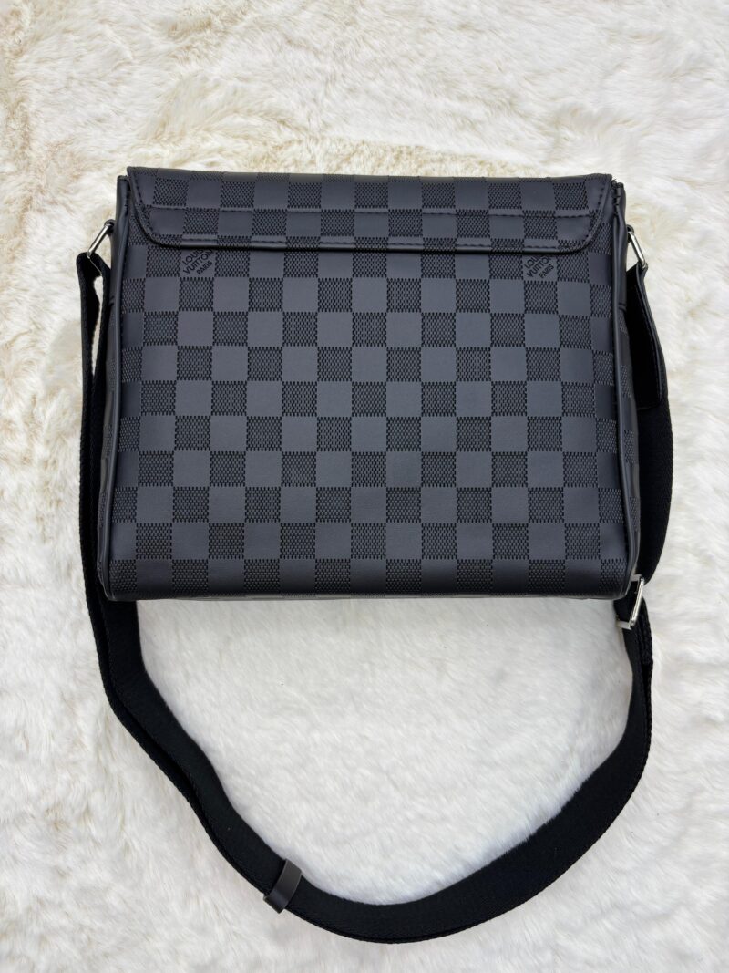 Louis Vuitton Messenger Bag Double Magneet Black on Black - Afbeelding 2