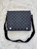 Louis Vuitton Messenger Bag Double Magneet