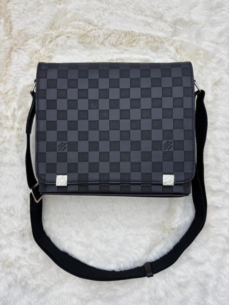 Louis Vuitton Messenger Bag Double Magneet Black on Black