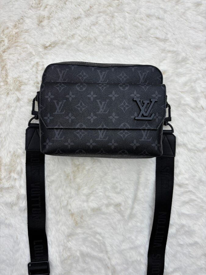 Louis Vuitton Fast Line Messenger Bag