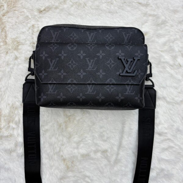 Louis Vuitton Fast Line Messenger Bag