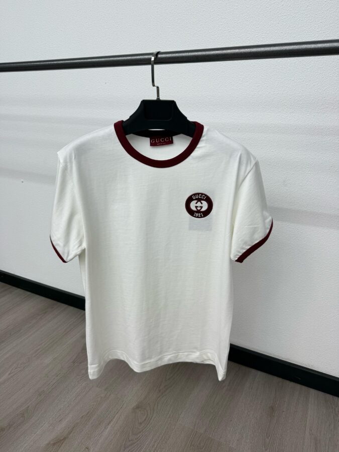 Gucci Small Logo White T-Shirt - M