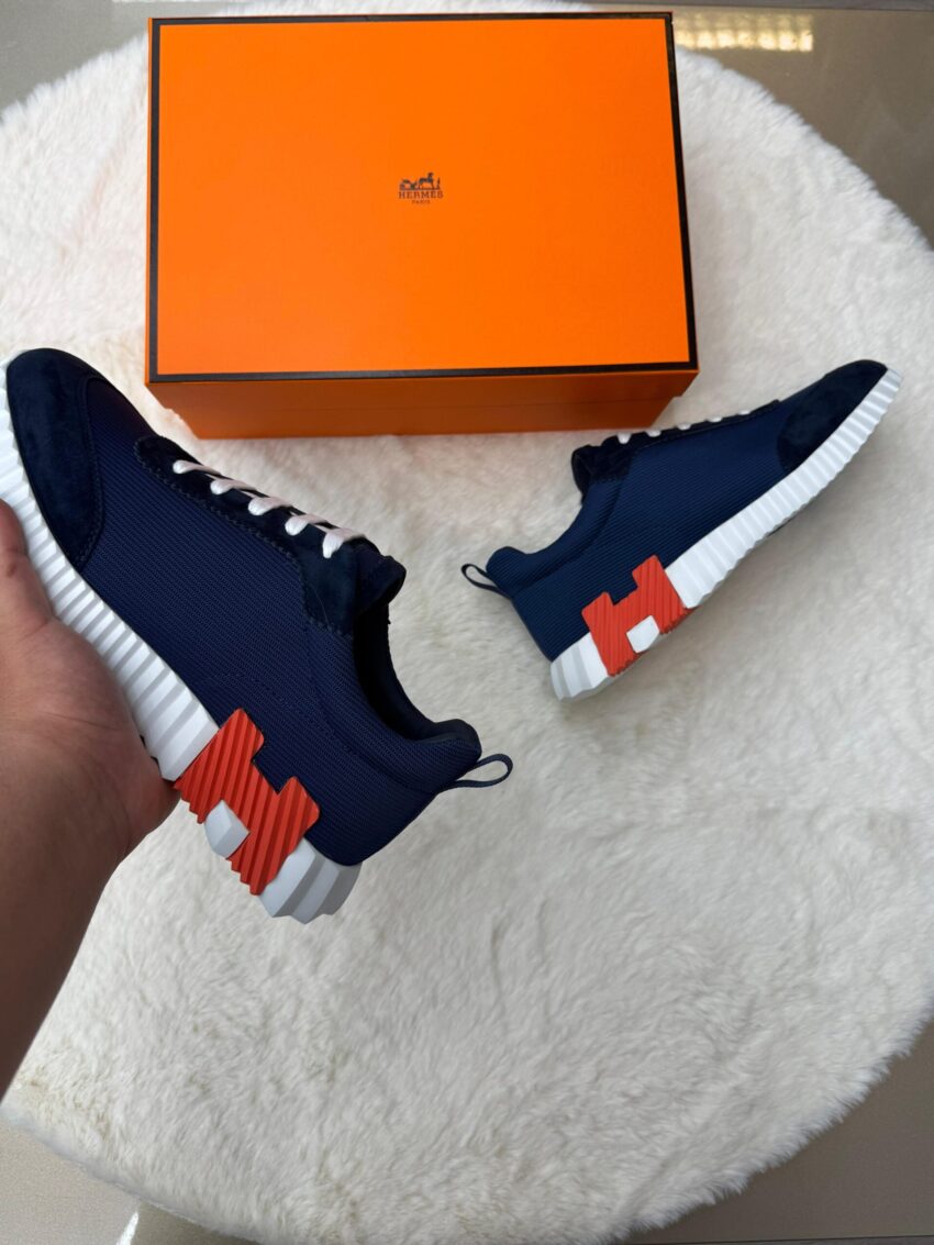 Hermes Bouncing Blue Orange Logo
