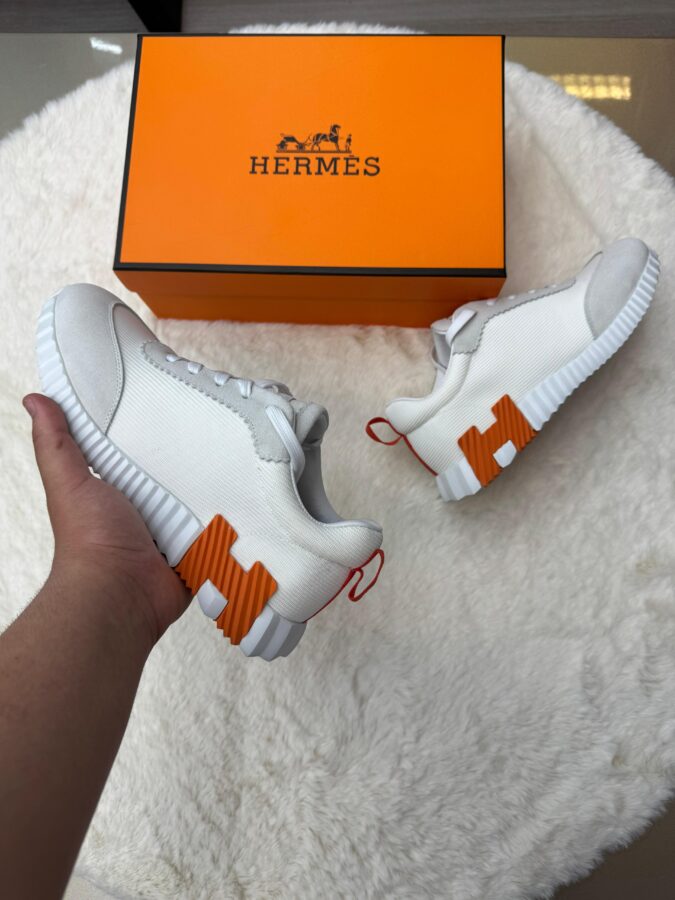 Hermes Bouncing White Orange Logo - 42