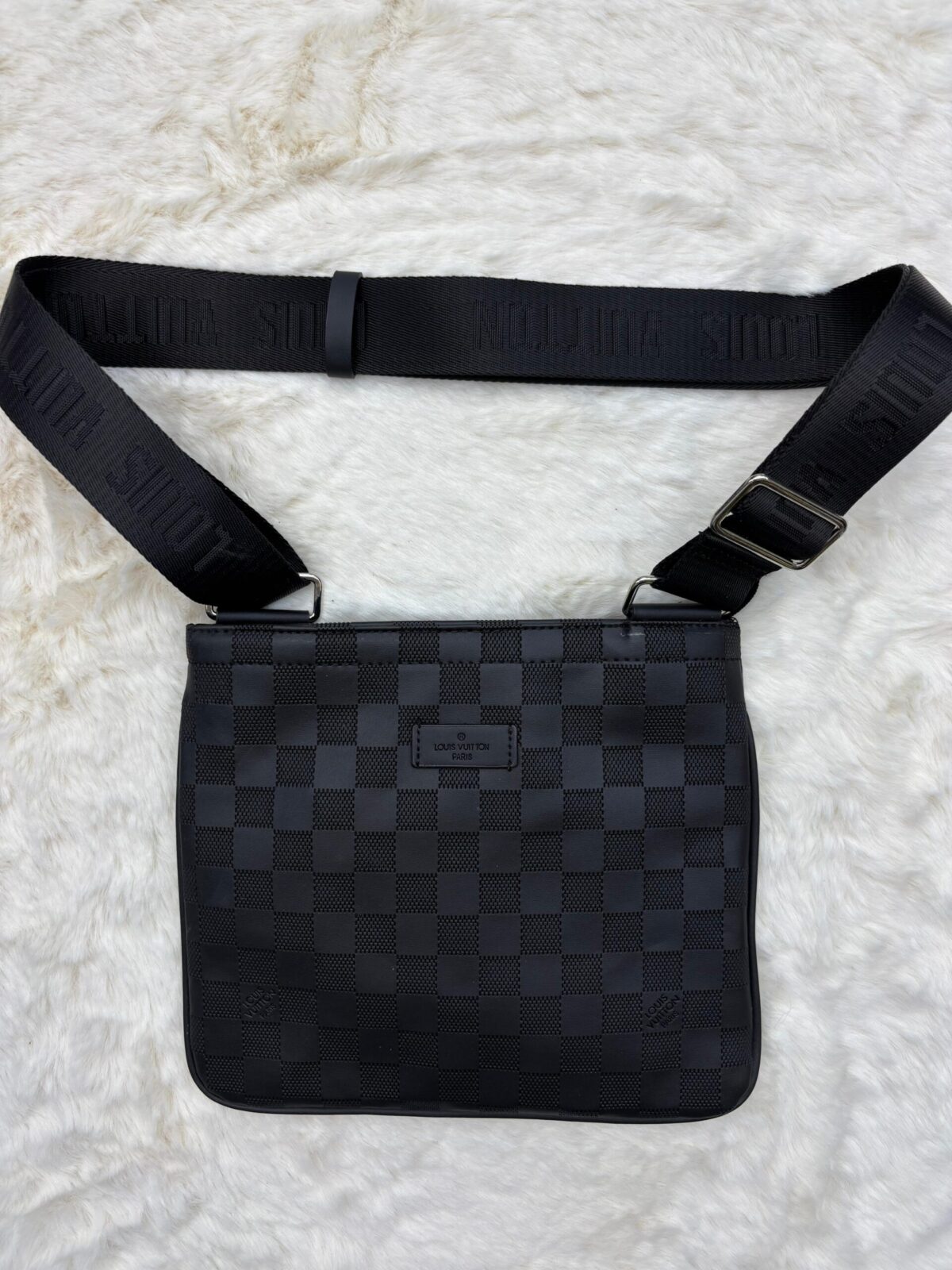 Louis Vuitton Messenger Bag Plat Black on Black