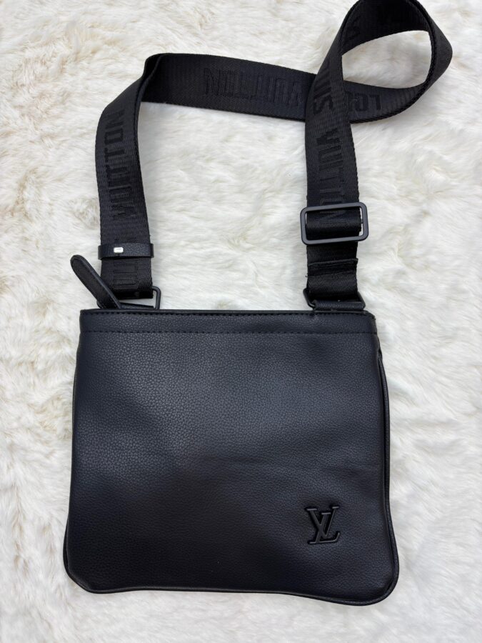Louis Vuitton Messenger Bag Plat Black Leather