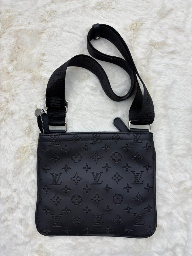 Louis Vuitton Messenger Bag Plat Monogram Black on Black - Afbeelding 2
