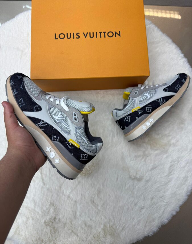 Louis Vuitton Run Away Grey Yellow - 44