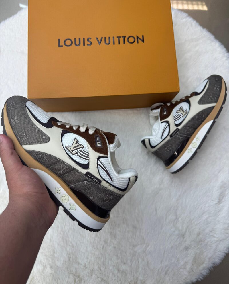 Louis Vuitton Run Away Moka