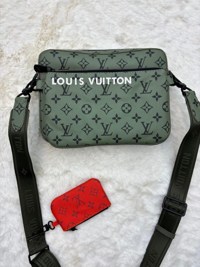 Louis Vuitton Trio Bag Green