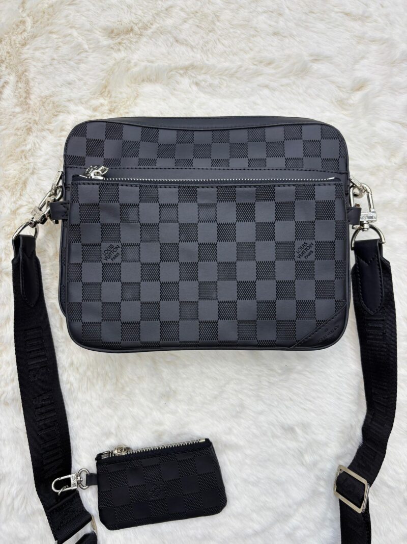Louis Vuitton Trio Bag Black on Black