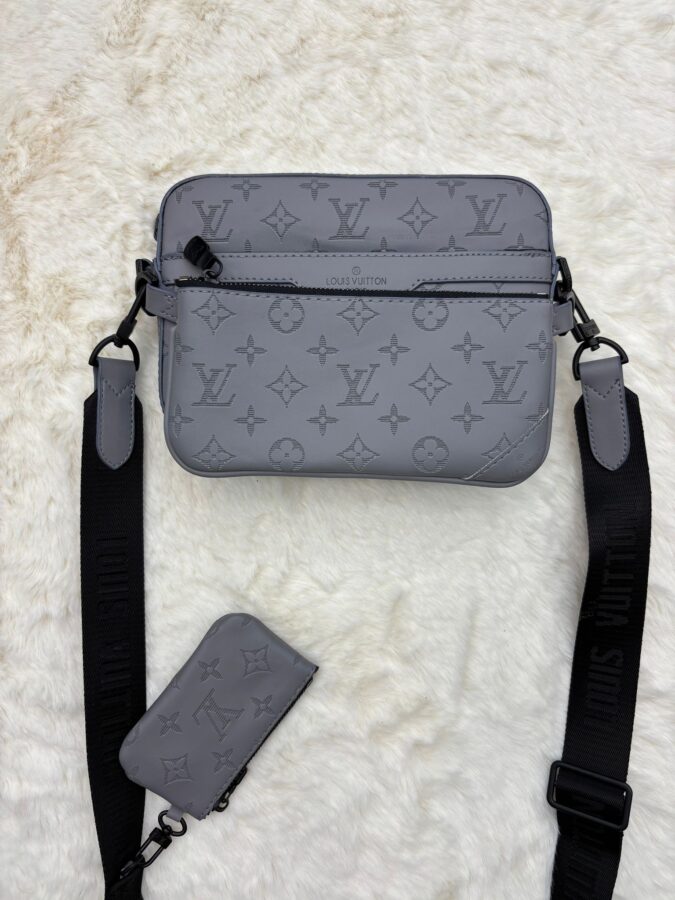 Louis Vuitton Trio Bag Grey Light
