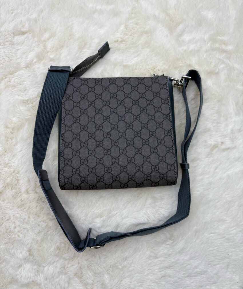 Gucci Grey Small Messenger Bag - Afbeelding 2