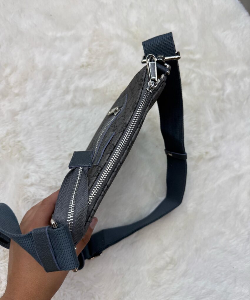 Gucci Grey Small Messenger Bag - Afbeelding 4