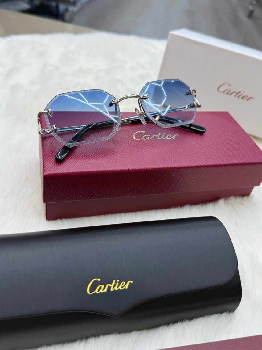 Cartier Diamond Blue Zonnebril Silver