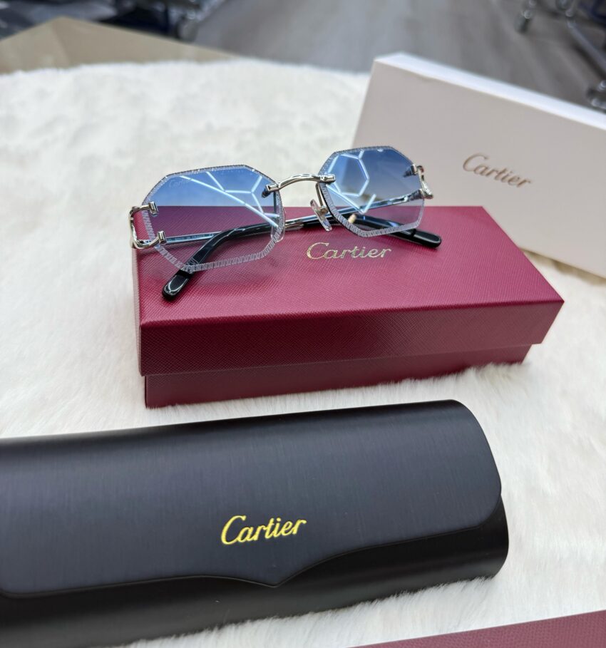 Cartier Diamond Blue Zonnebril Silver