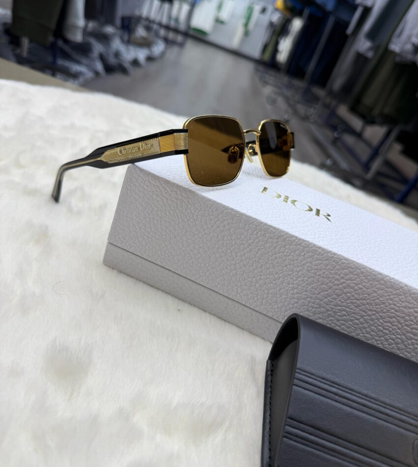 Christian Dior Zonnebril Label S2U Black Gold