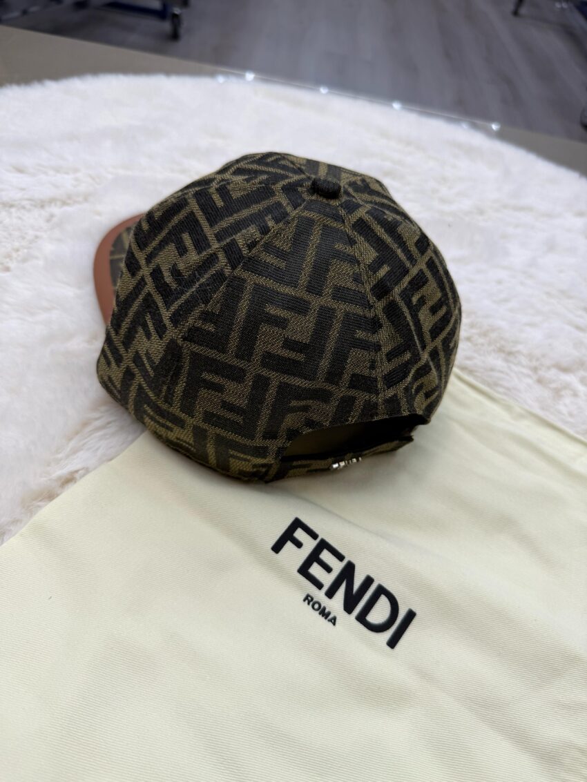 Fendi Bruine Pet - Afbeelding 5
