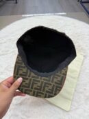 Fendi Bruine Pet