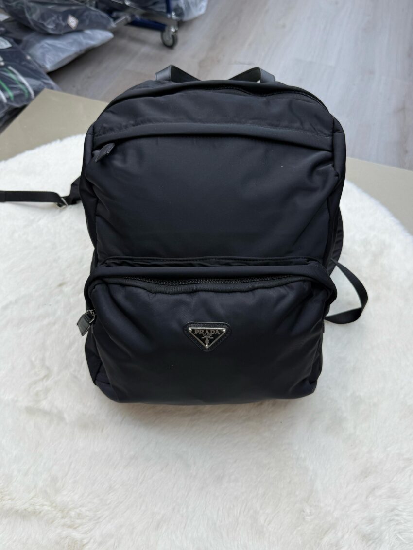Prada Rugtas Rits Black