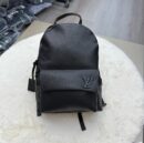 Louis Vuitton Rugtas Black