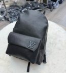 Louis Vuitton Rugtas Black