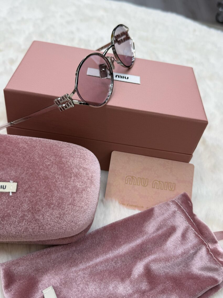 Miu Miu Logo Roze Zonnebril