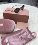 Miu Miu Logo 2 Zonnebril
